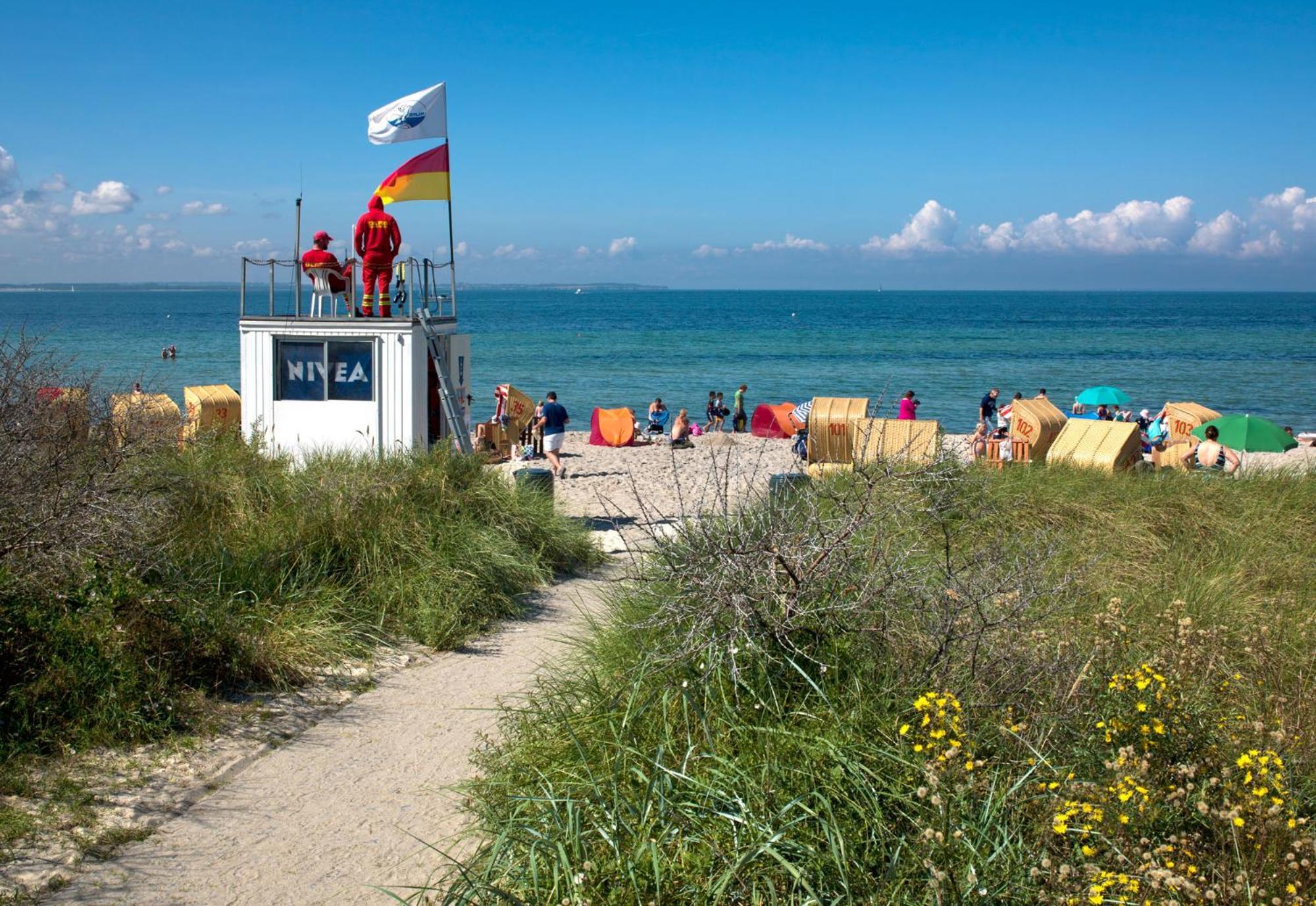 Ferienwohnungen Am Lotsenstieg Abendrot Poel Exterior foto